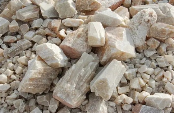 quartz-ore quartz-ore