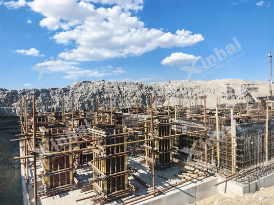 Thickener foundation civil works at a mineral processing site in Uzbekistan