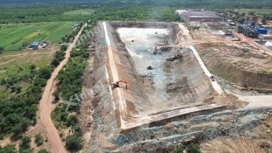 03-starter-dam-construction.jpg