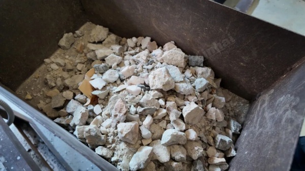 What Mineral Processing Machine Can Be Used for Nickel Production? Lead-fluorite-ore