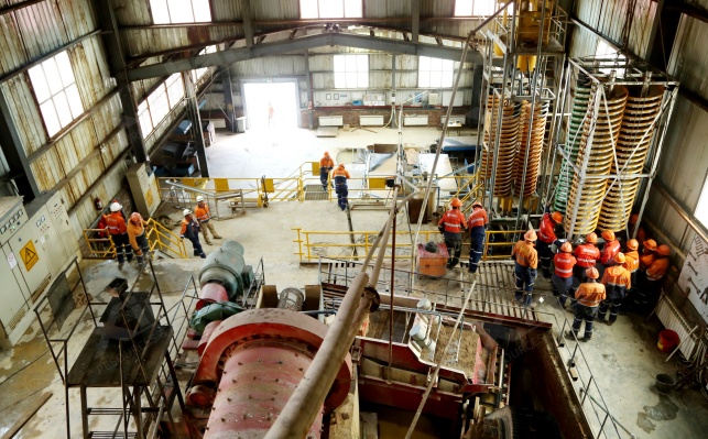 Tungsten-ore-gravity-separation